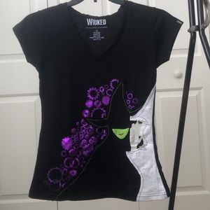 Wicked Broadway Tour Shirt 💚